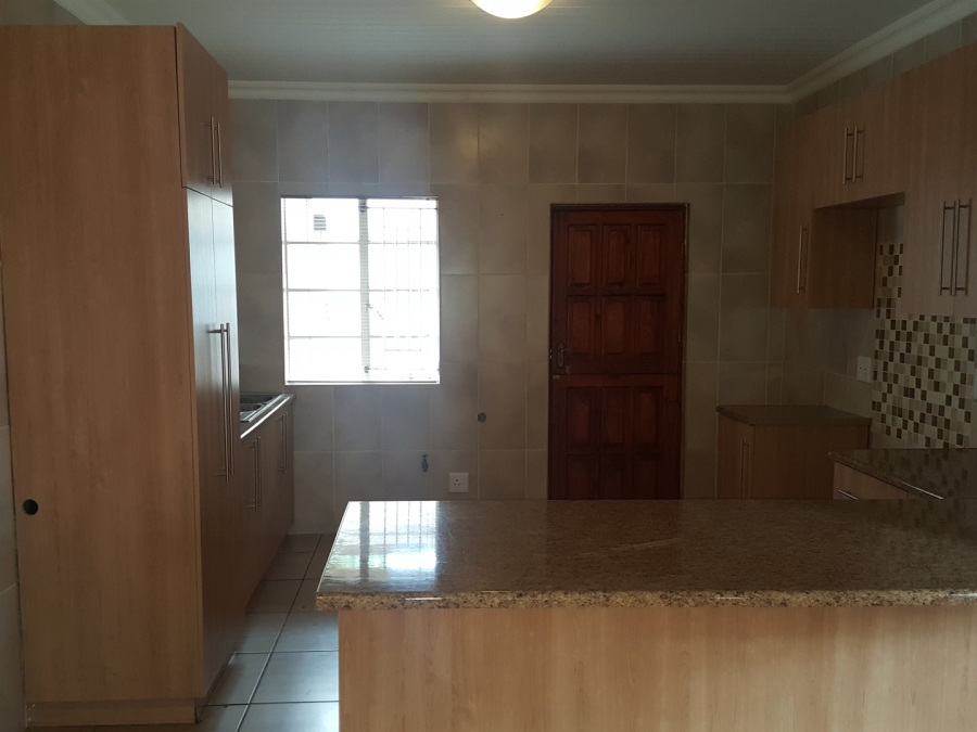 To Let 3 Bedroom Property for Rent in Bethlehem Free State